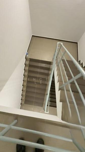 Kedai untuk Disewa di Bandar Puteri Puchong (Puchong) - Vincent Lee - Corridor - PropertyGuru.com.my