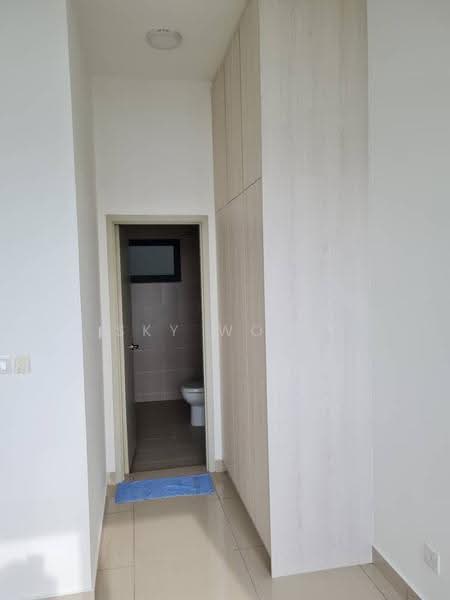 Condominium for Sale at Skyvilla @ D'Island - Sky Wong - Corridor - PropertyGuru.com.my