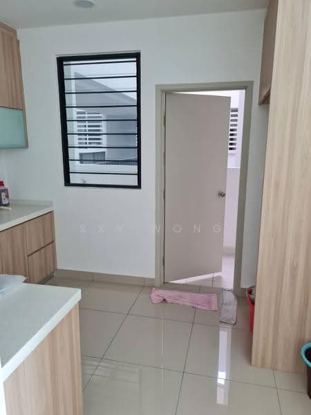 Condominium for Sale at Skyvilla @ D'Island - Sky Wong - Kitchen - PropertyGuru.com.my