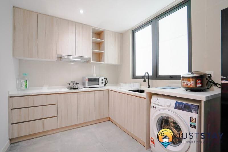 Service Residence for Rent at Ooak Serviced Apartments @ Kiara 163 - Chris Nuing - Kitchen - PropertyGuru.com.my