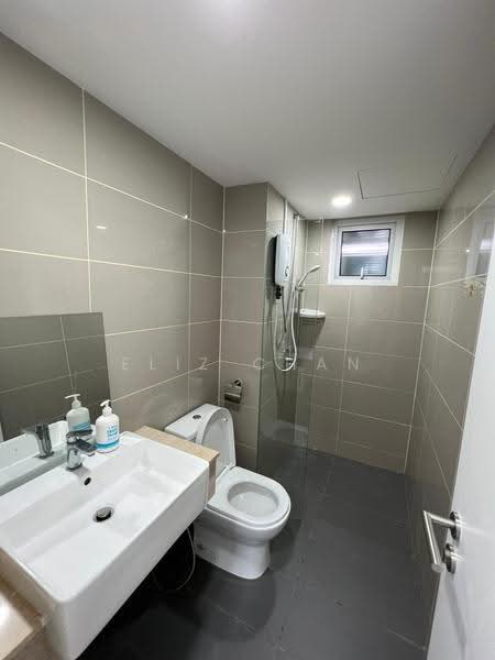 Kondominium untuk Dijual di Menara Menjalara - Eliz Chan - Bathroom - PropertyGuru.com.my