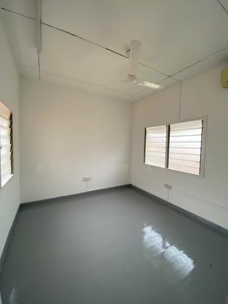 Shop / Office untuk Disewa di Island Park (Jelutong) - Desmond Low - PropertyGuru.com.my