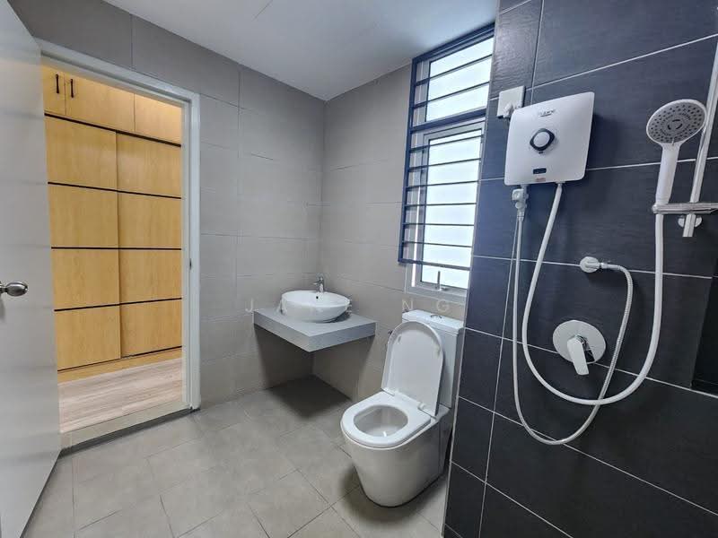 Kediaman Servis untuk Disewa di MIRAI Residences - Jane Ng - Bathroom - PropertyGuru.com.my