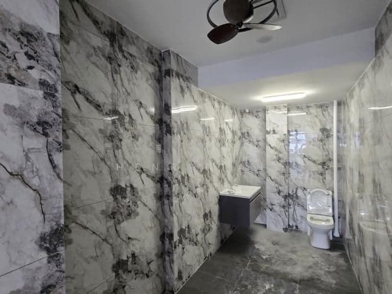 Semi-D Factory for Rent in Sungai Jawi (Penang) - Henry Tan - Bathroom - PropertyGuru.com.my