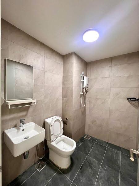Kediaman Servis untuk Disewa di Tulip Residence - Nazrin Affendy - Bathroom - PropertyGuru.com.my