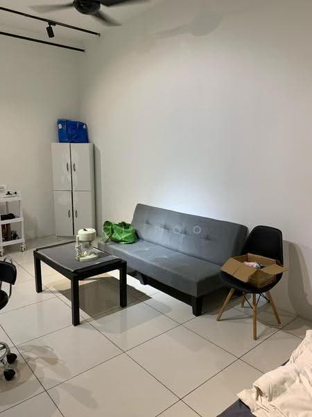 Pejabat untuk Dijual di Kampung Berembang (Ampang) - CL Poo - Living Room - PropertyGuru.com.my