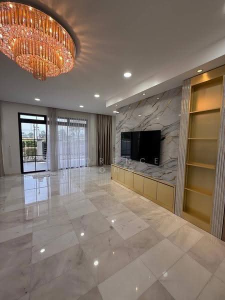 2-storey Terraced House for Sale in Johor Bahru (Johor) - Florence Hong - Living Room - PropertyGuru.com.my