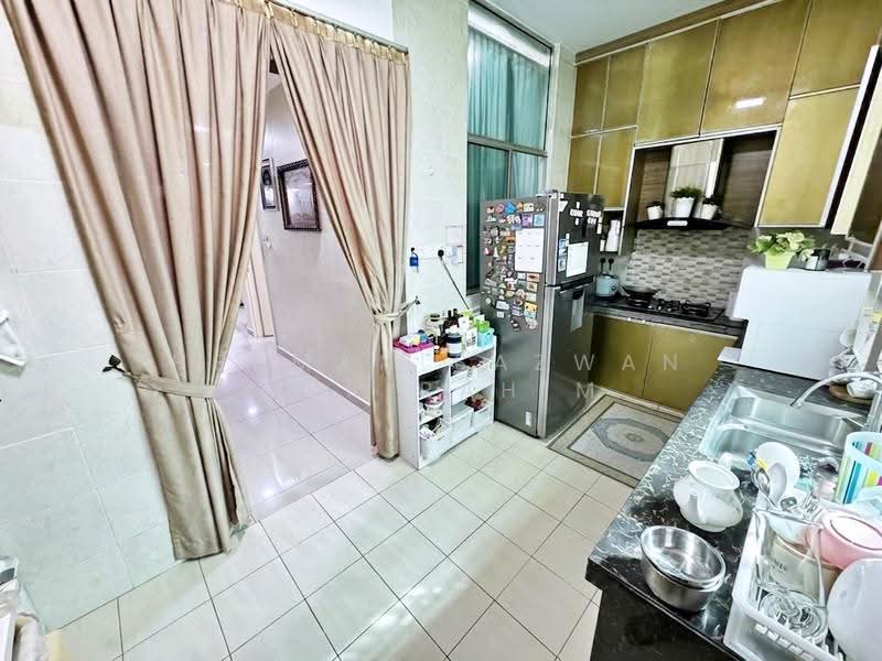 Rumah Teres 2-Tingkat untuk Dijual di Taman Bangi Avenue (Bangi) - Herman Sazwan Nor Rahim - Kitchen - PropertyGuru.com.my