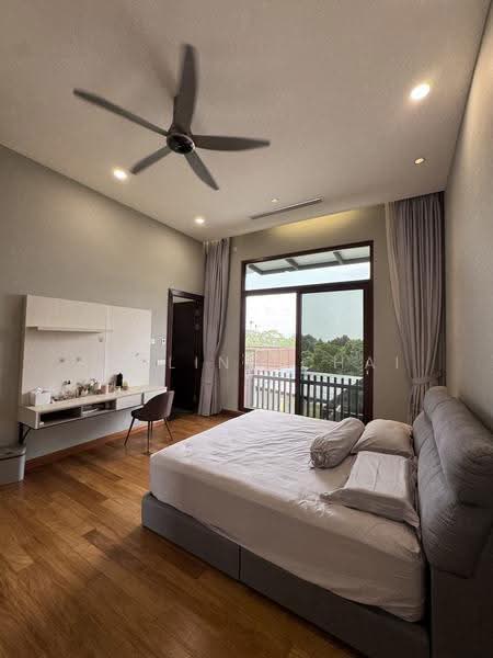 Bungalow House untuk Dijual di Sultan Abdul Aziz Shah Golf & Country Club (Shah Alam) - Pauline Chai - Bedroom - PropertyGuru.com.my