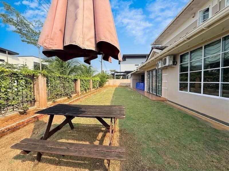 Semi-Detached House for Sale in Green Heights (Kuching) - Jared Yii - Exterior - PropertyGuru.com.my
