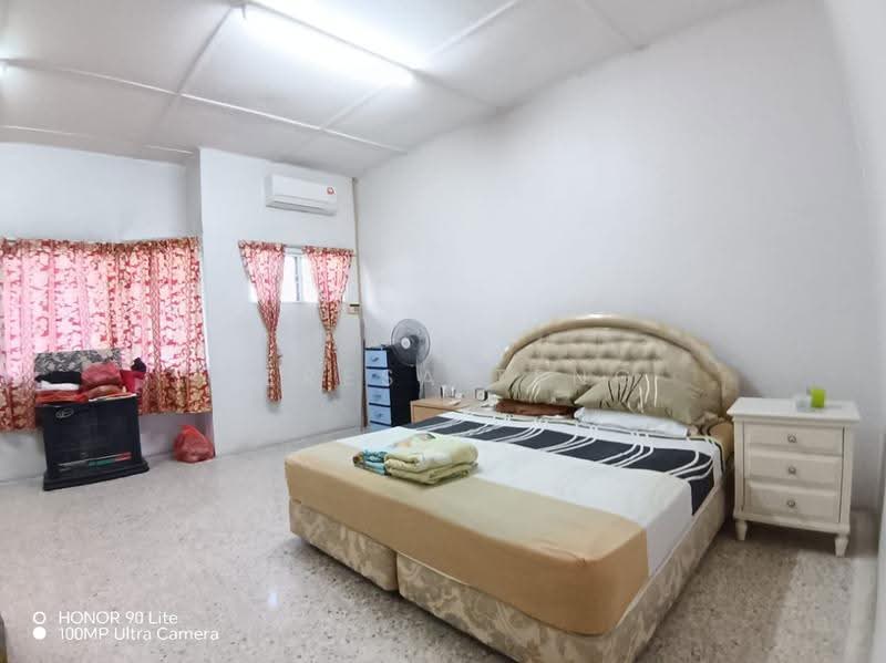 Terraced House for Sale in Taman Bayu Perdana (Klang) - Teresa Teng - Bedroom - PropertyGuru.com.my