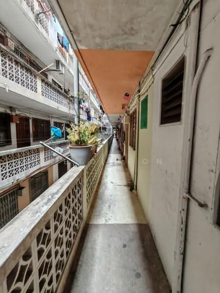 Apartment for Sale at United Garden (Taman Lee Yan Lian) - Jeno Poon - Corridor - PropertyGuru.com.my