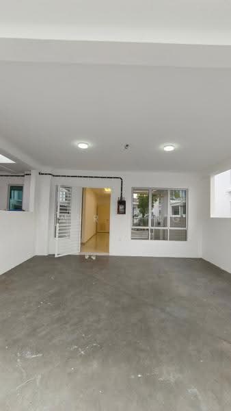 2-storey Terraced House for Sale in Bandar Sri Sendayan , Nilai , Seremban 2 , Sepang (Seremban) - Darren Ng - Entrance - PropertyGuru.com.my