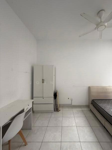 Kediaman Servis untuk Disewa di Vision City Youth City - Joan Loh - Bedroom - PropertyGuru.com.my
