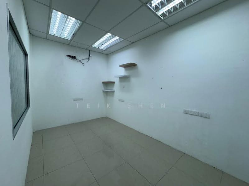Shop / Office for Rent in Taman Impian Emas (Skudai) - Teik Shen - Interior - PropertyGuru.com.my