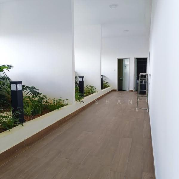 Condominium for Sale at Hillcrest Heights - Shan Shan - Corridor - PropertyGuru.com.my