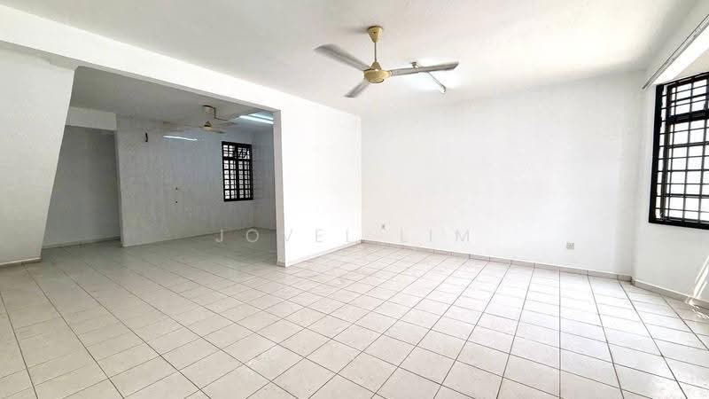 Rumah Teres 2-Tingkat untuk Dijual di Taman Daya (Johor Bahru) - Jovel Lim - Living Room - PropertyGuru.com.my