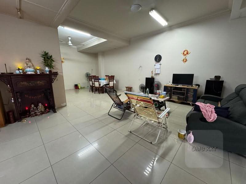 2-storey Terraced House for Sale in Kampung Batu Belah (Klang) - Daniel Kok - Living Room - PropertyGuru.com.my