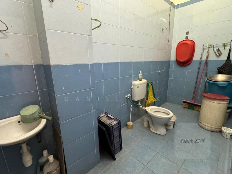 2-storey Terraced House for Sale in Kampung Batu Belah (Klang) - Daniel Kok - Bathroom - PropertyGuru.com.my