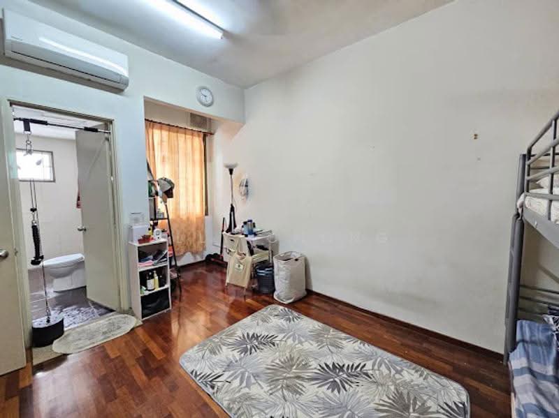 2.5-storey Terraced House for Sale in Taman Oasis (Cheras) - Elly Chong - Bedroom - PropertyGuru.com.my