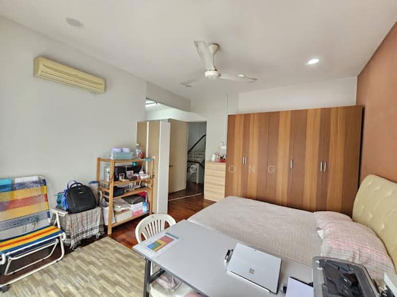 2.5-storey Terraced House for Sale in Taman Oasis (Cheras) - Elly Chong - Bedroom - PropertyGuru.com.my