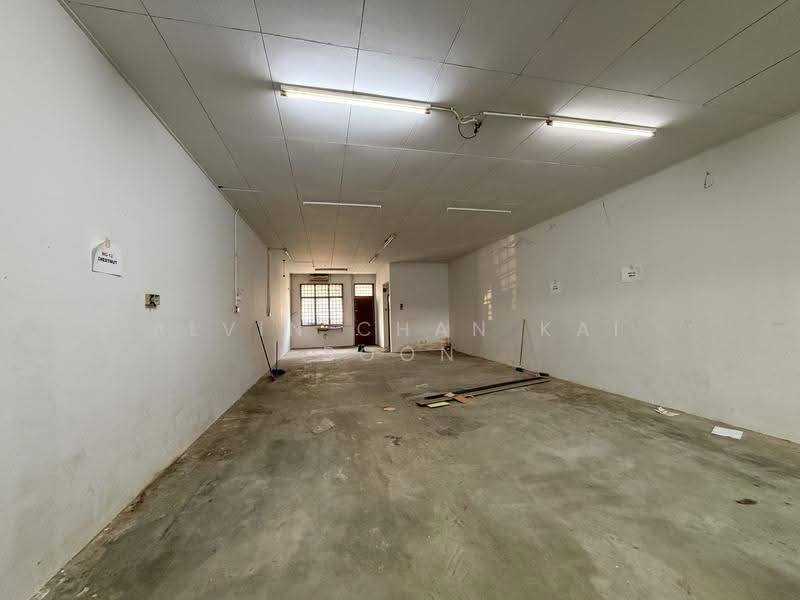 Shop / Office untuk Disewa di Johor Bahru (Johor) - Alvin Chan Kai Boon - Interior - PropertyGuru.com.my
