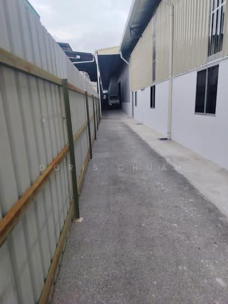 Warehouse for Rent in Kampung Baru Batu Maung (Batu Maung) - Doris Chuah - PropertyGuru.com.my