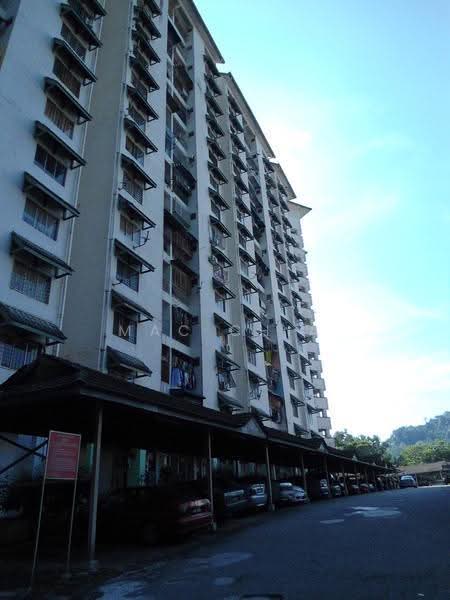 Pangsapuri untuk Disewa di Desa View Towers - Mac Chia - Exterior - PropertyGuru.com.my