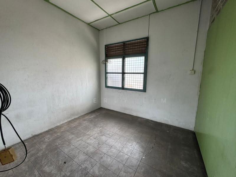 Shop for Sale in Taman Padang Tembak (Ayer Itam) - Beverly Lim - Interior - PropertyGuru.com.my