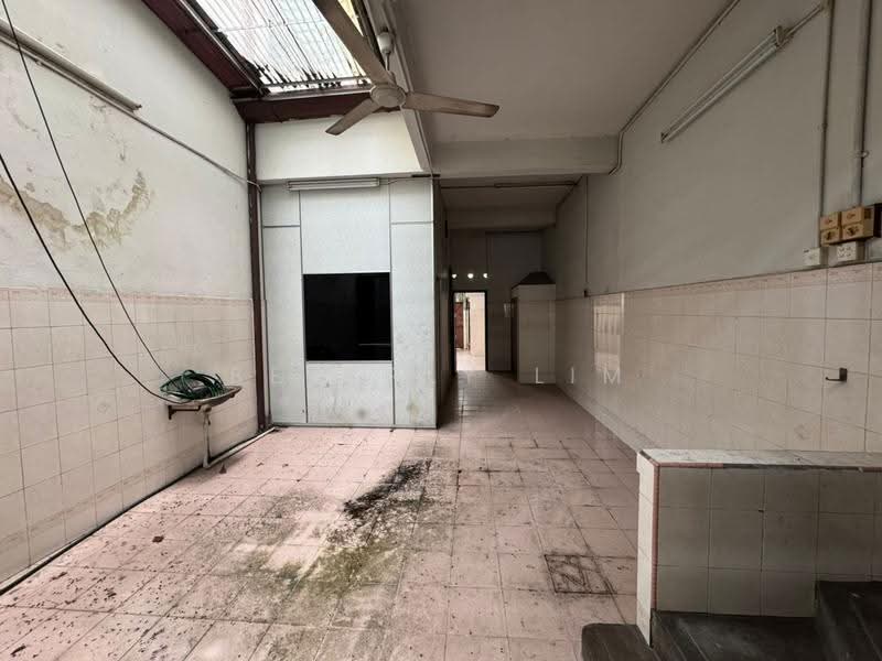 Shop for Sale in Taman Padang Tembak (Ayer Itam) - Beverly Lim - Interior - PropertyGuru.com.my