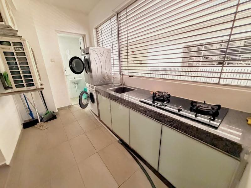 Pangsapuri untuk Disewa di Molek Pine 3 - Stella Chia - Kitchen - PropertyGuru.com.my
