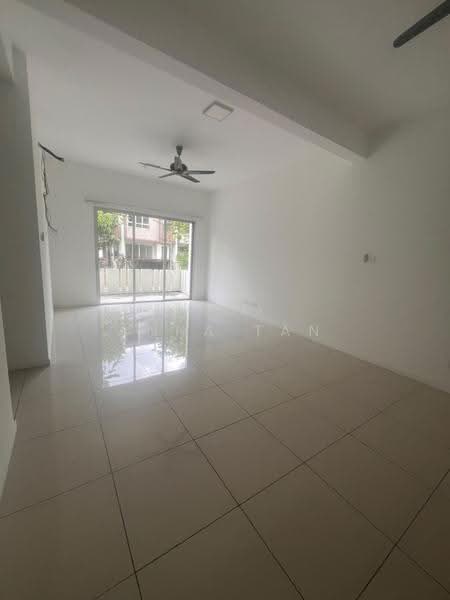Terraced House for Rent in Bandar Tropicana Aman (Telok Panglima Garang) - Anna Tan - Living Room - PropertyGuru.com.my