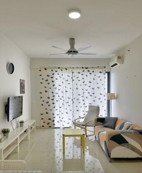 Kediaman Servis untuk Disewa di Univ 360 Place - Joanne Leong - Living Room - PropertyGuru.com.my