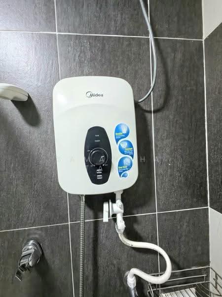 Service Residence for Rent at D'Secret Garden (Pangsapuri Kempas Indah) - Samantha Tang - Bathroom - PropertyGuru.com.my