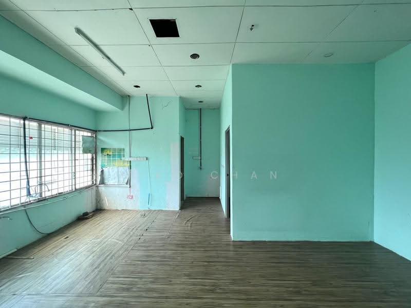 Shop / Office for Rent in Seri Kembangan (Selangor) - Niko Chan - Interior - PropertyGuru.com.my