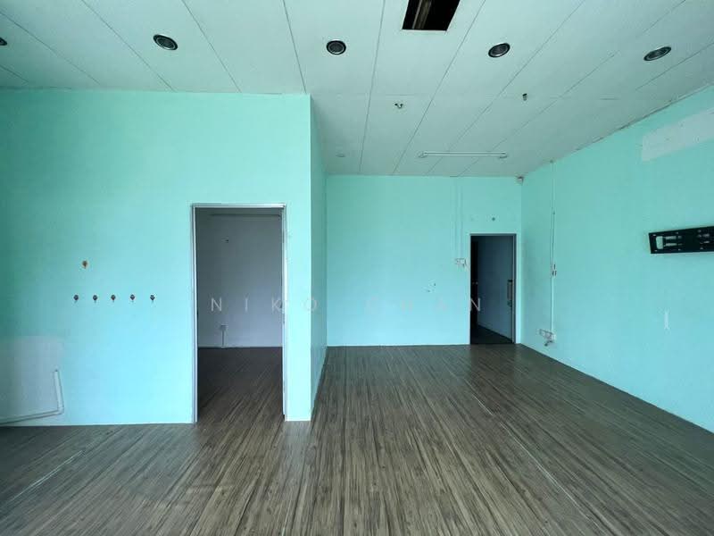 Shop / Office for Rent in Seri Kembangan (Selangor) - Niko Chan - Interior - PropertyGuru.com.my