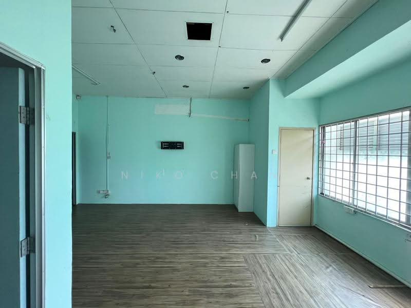 Shop / Office for Rent in Seri Kembangan (Selangor) - Niko Chan - Interior - PropertyGuru.com.my