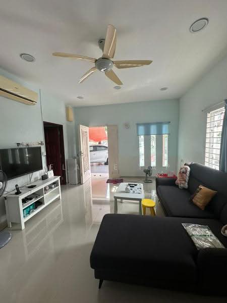 Rumah Teres 1-Tingkat untuk Dijual di Taman Golden (Kuala Lumpur) - Elaine Yap - Living Room - PropertyGuru.com.my
