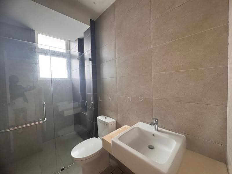 Kondominium untuk Dijual di Riverine Diamond - Lily Ng - Bathroom - PropertyGuru.com.my