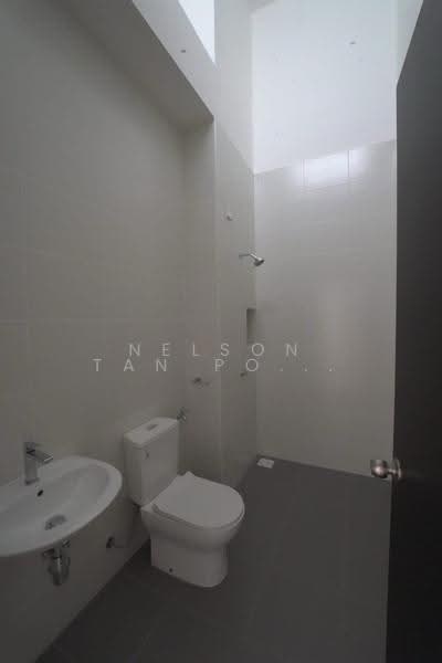 Cluster House for Sale in Eco Botanic (Iskandar Puteri (Nusajaya)) - Nelson Tan Poh Kiong - Bathroom - PropertyGuru.com.my