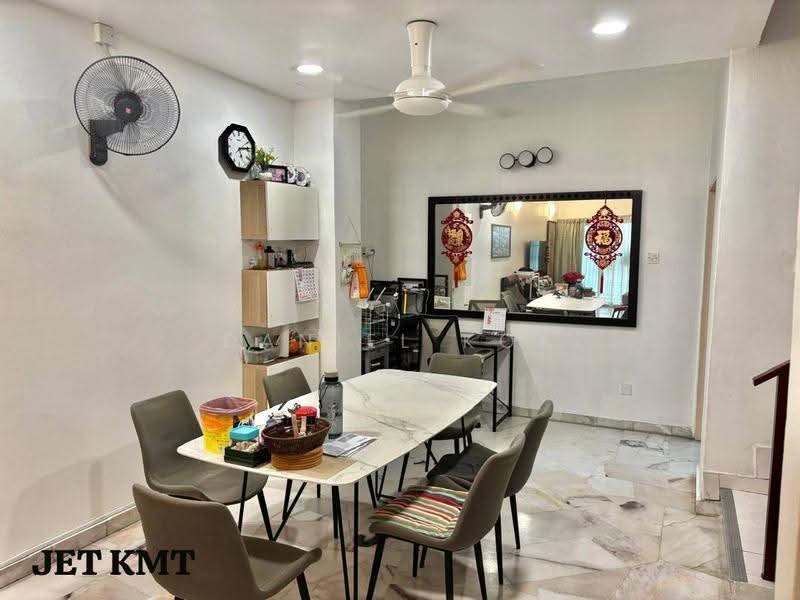 2-storey Terraced House for Sale in Taman Sentosa (Klang) - Daniel Kok - Dining Room - PropertyGuru.com.my