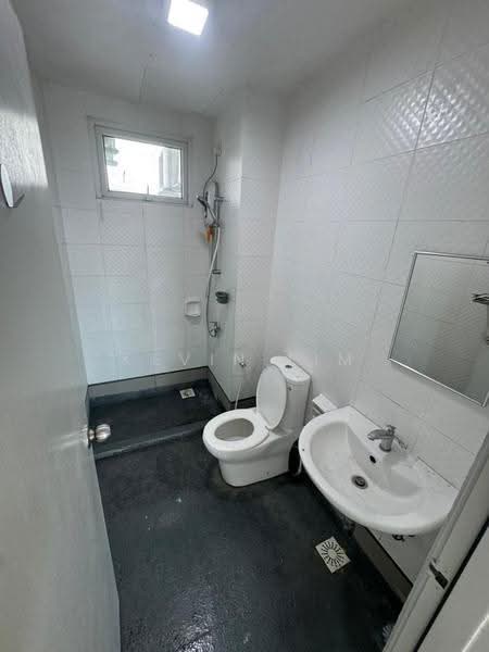 Kediaman Servis untuk Disewa di Seasons Amara Larkin - Kevin Lim - Bathroom - PropertyGuru.com.my