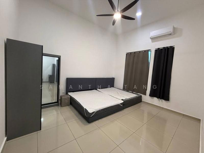 Rumah Teres untuk Disewa di Kampung Sentosa Barat (Pasir Gudang) - Samantha Tang - Bedroom - PropertyGuru.com.my