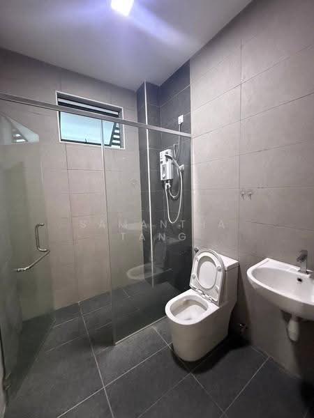 Rumah Teres untuk Disewa di Kampung Sentosa Barat (Pasir Gudang) - Samantha Tang - Bathroom - PropertyGuru.com.my