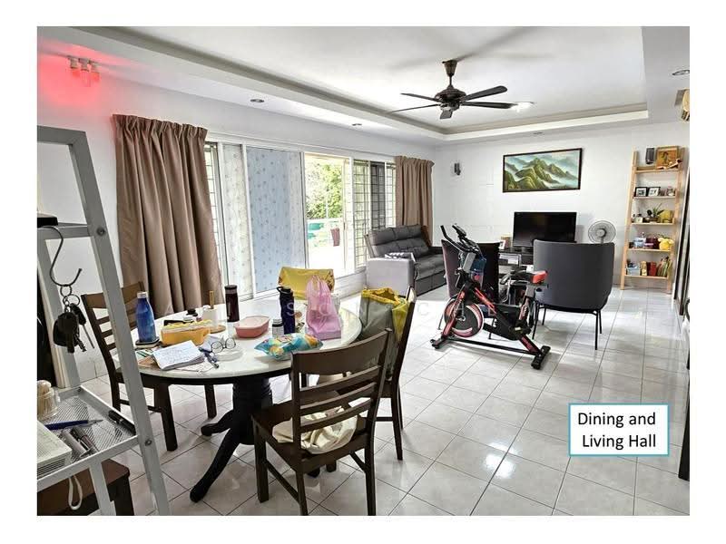 Condominium for Sale at Greenlane Park - Alisson Chew - Living Room - PropertyGuru.com.my