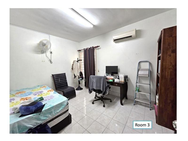 Condominium for Sale at Greenlane Park - Alisson Chew - Bedroom - PropertyGuru.com.my
