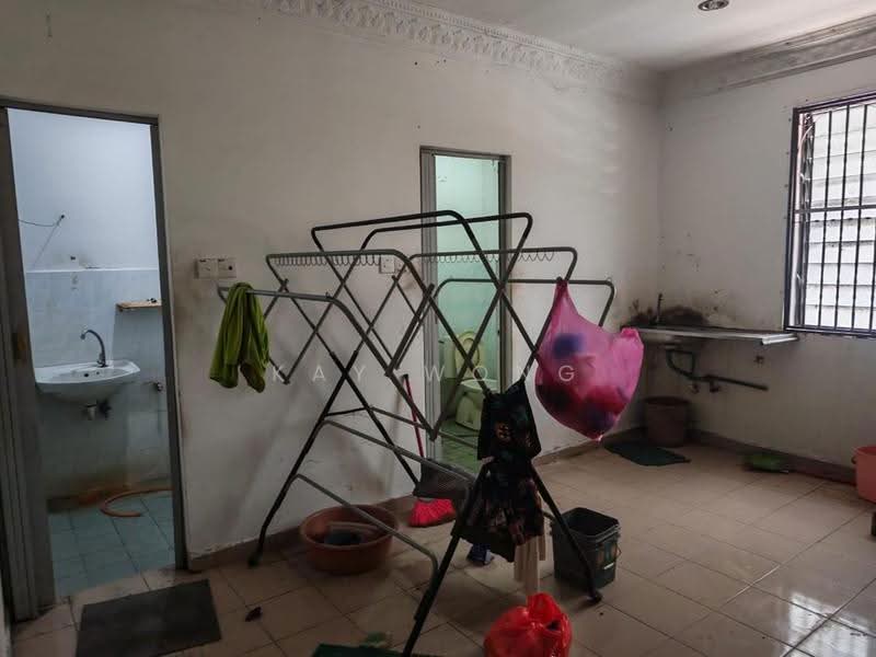 2-storey Terraced House for Sale in George Town (Penang) - Kay Wong - Bathroom - PropertyGuru.com.my
