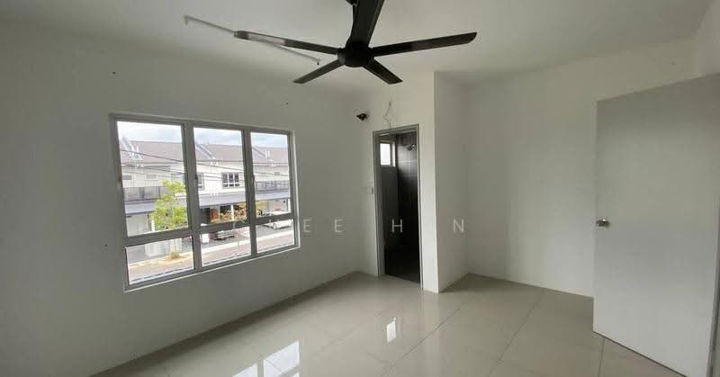 2-storey Terraced House for Rent in Bandar Puncak Alam (Puncak Alam) - Chee Hin - Interior - PropertyGuru.com.my