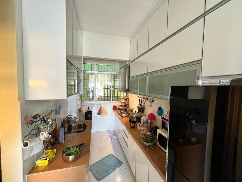 Pangsapuri untuk Disewa di University Place (Plaza Ivory) - Abby Woo - Kitchen - PropertyGuru.com.my