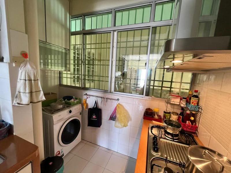 Pangsapuri untuk Disewa di University Place (Plaza Ivory) - Abby Woo - Kitchen - PropertyGuru.com.my